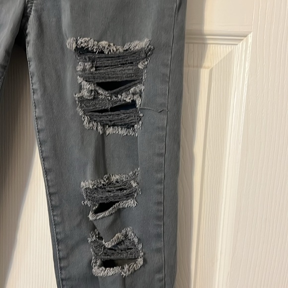 Jeans - Picture 2 of 6